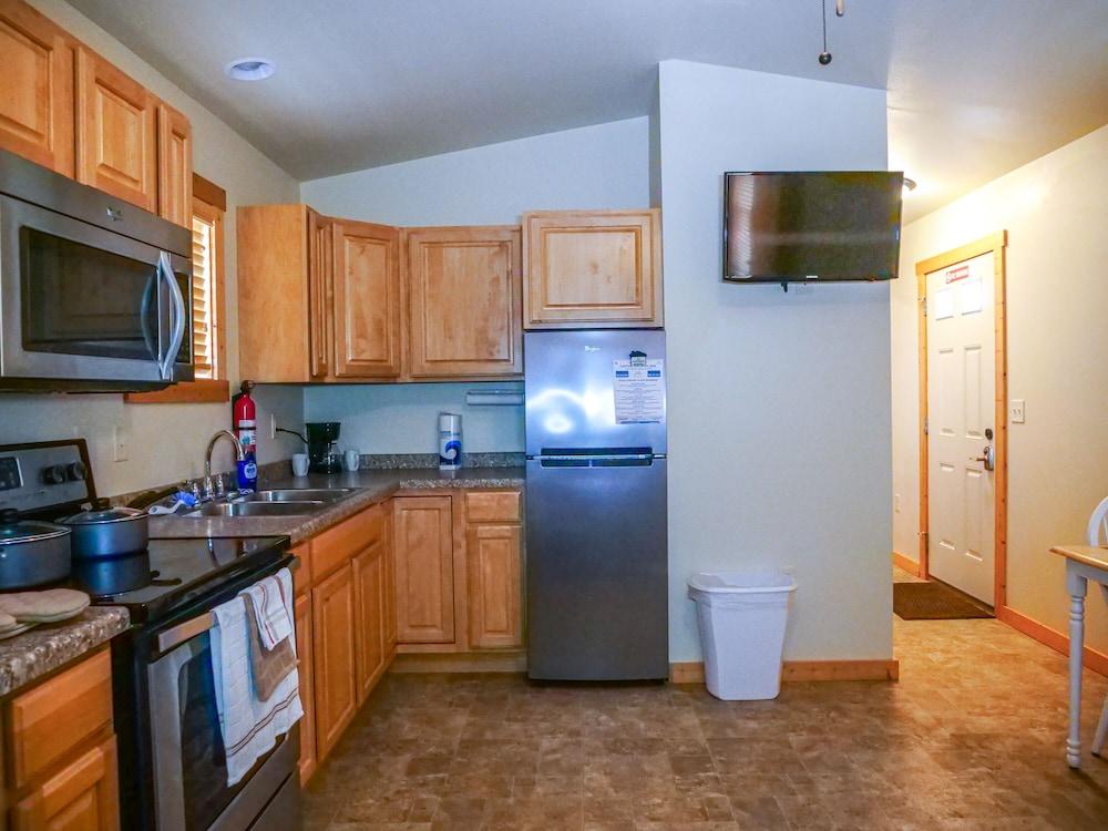 Custom Touch Village - Midland photo 11