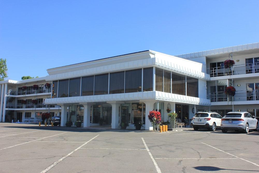 Bozeman Lewis & Clark Motel photo 46