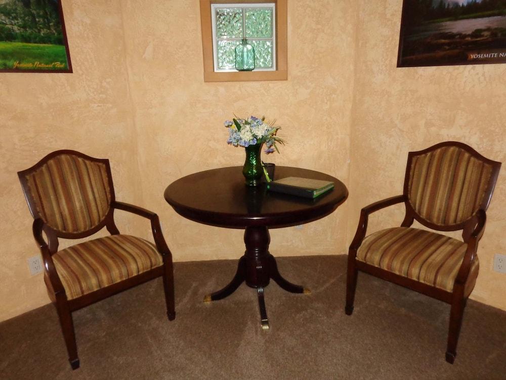 Evergreen Haus photo 14