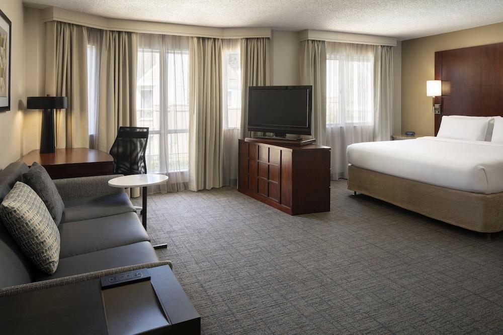 Residence Inn by Marriott Pleasant Hill photo 11