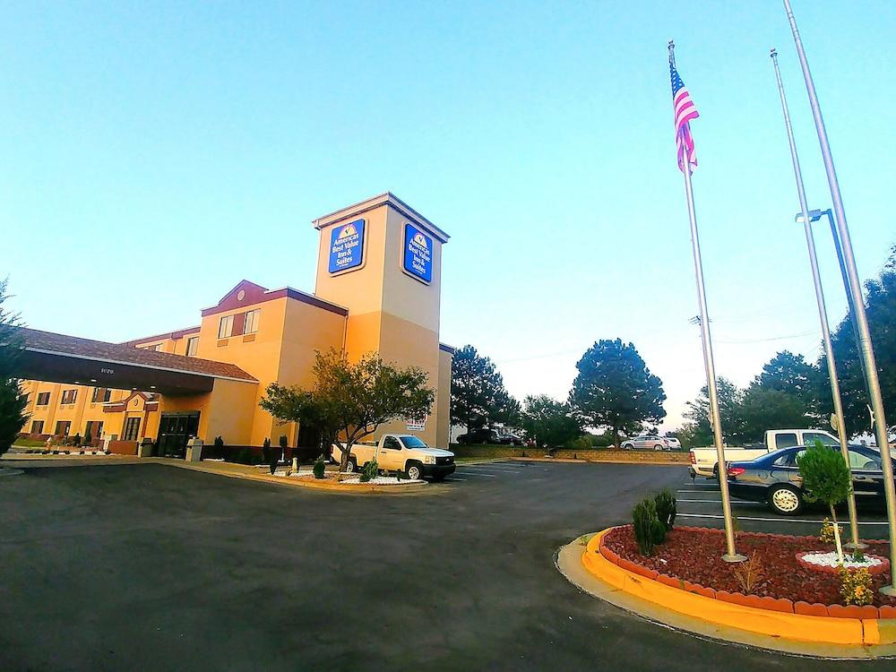 Quality Inn Lees Summit - Kansas City photo 36