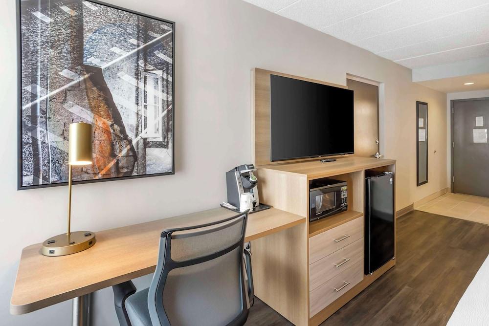 Best Western Plus Heritage Rail Inn & Suites photo 20