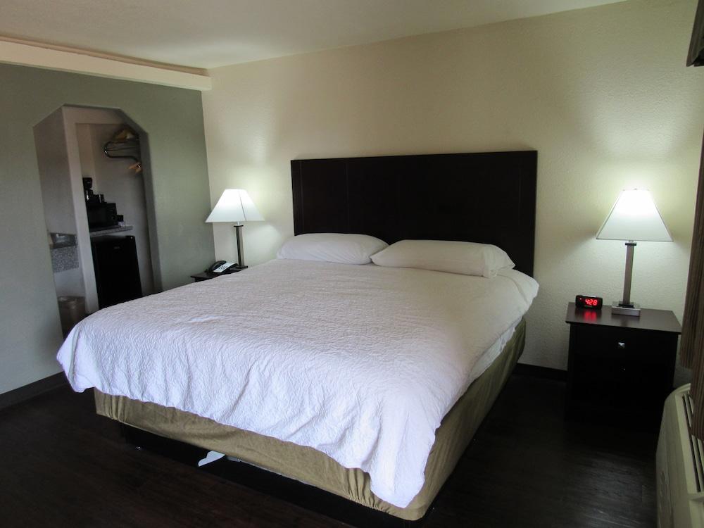 Trinity Suites Downtown Dallas photo 8