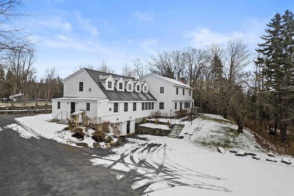 Brook Bound Inn photo 1
