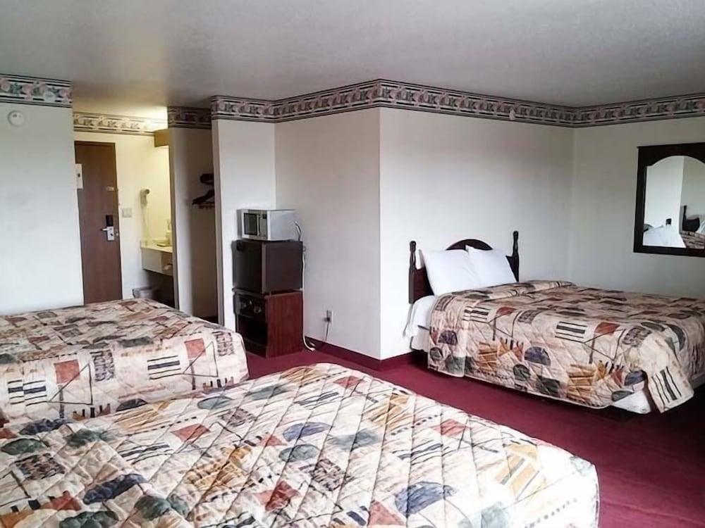 Economy Inn photo 2