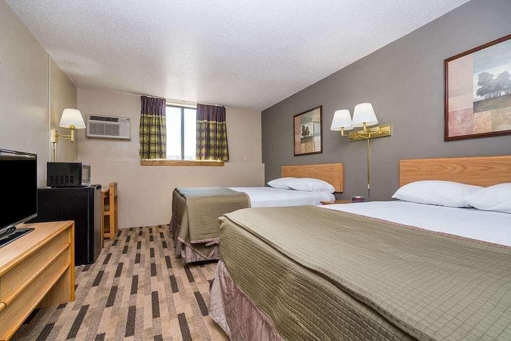 Bison Inn and Suites photo 10
