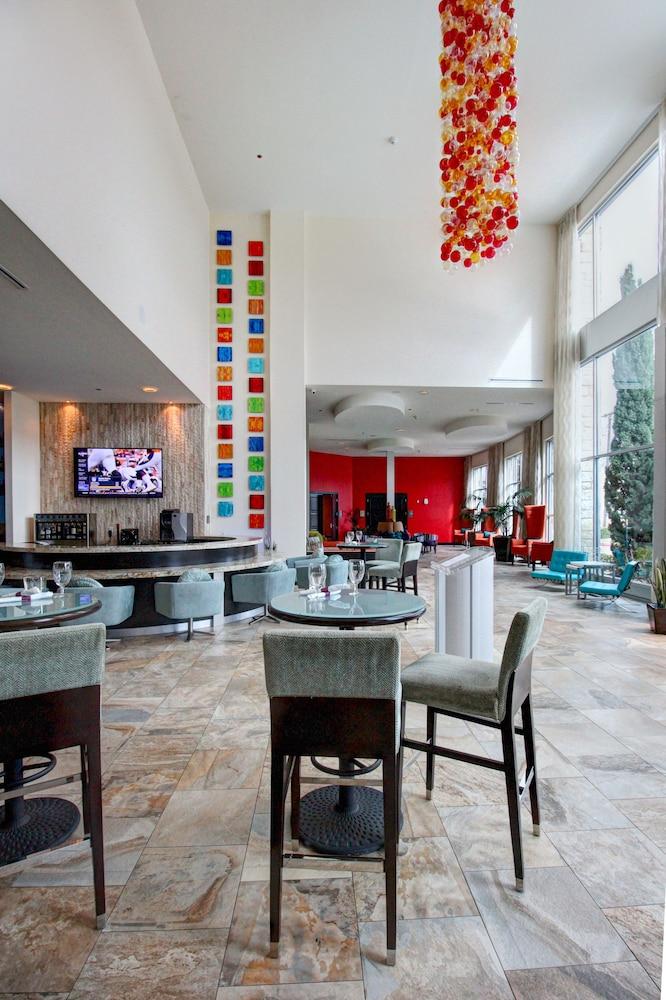 Hotel Indigo WACO - BAYLOR by IHG photo 84