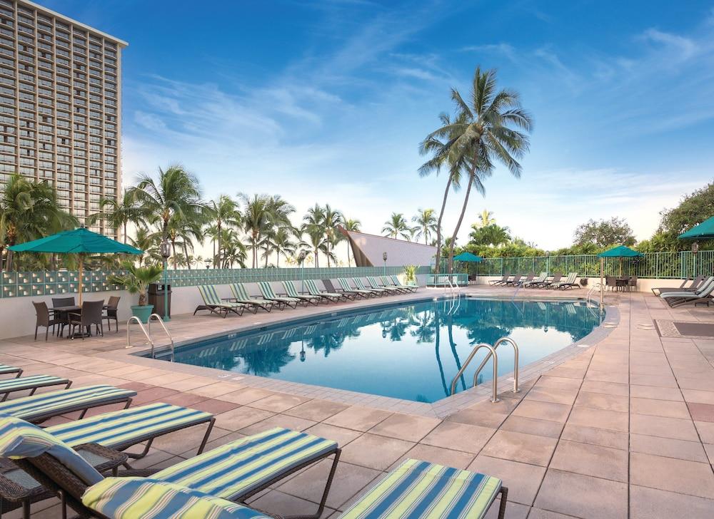 Waikiki Marina Resort at the Ilikai photo 1