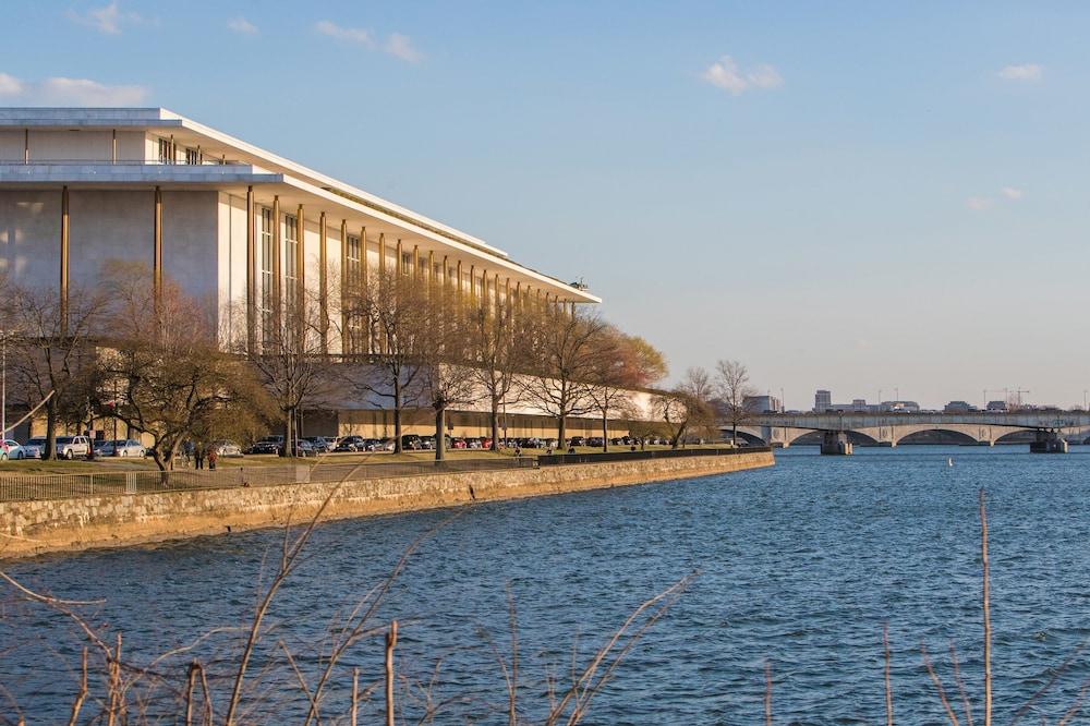The Watergate Hotel photo 23