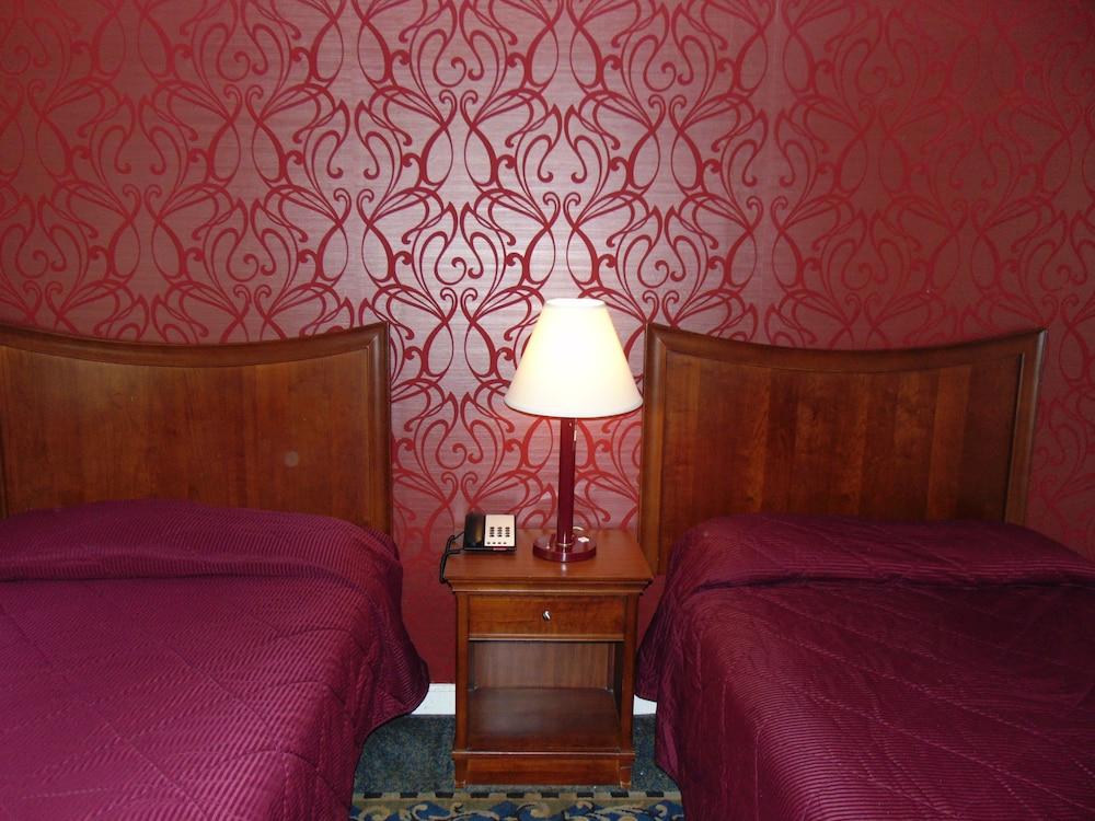 La Mirage Motor Inn photo 28