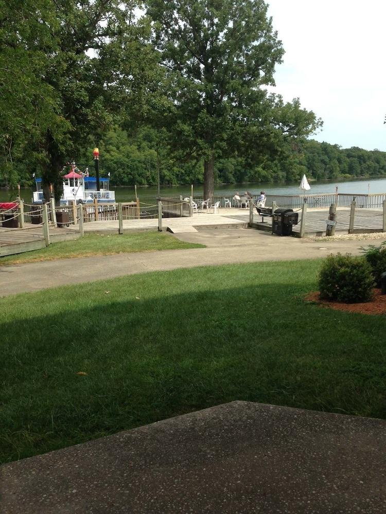 Paddle Wheel Inn photo 50