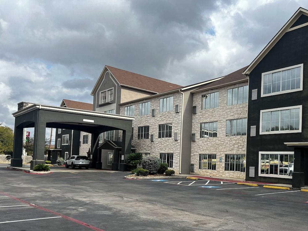 Candlewood Suites San Antonio - Fort Sam Houston photo 3