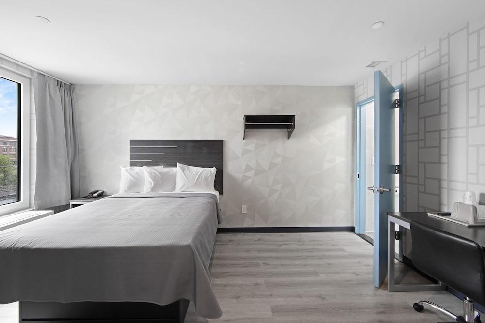 Hotel 365 Bronx photo 7