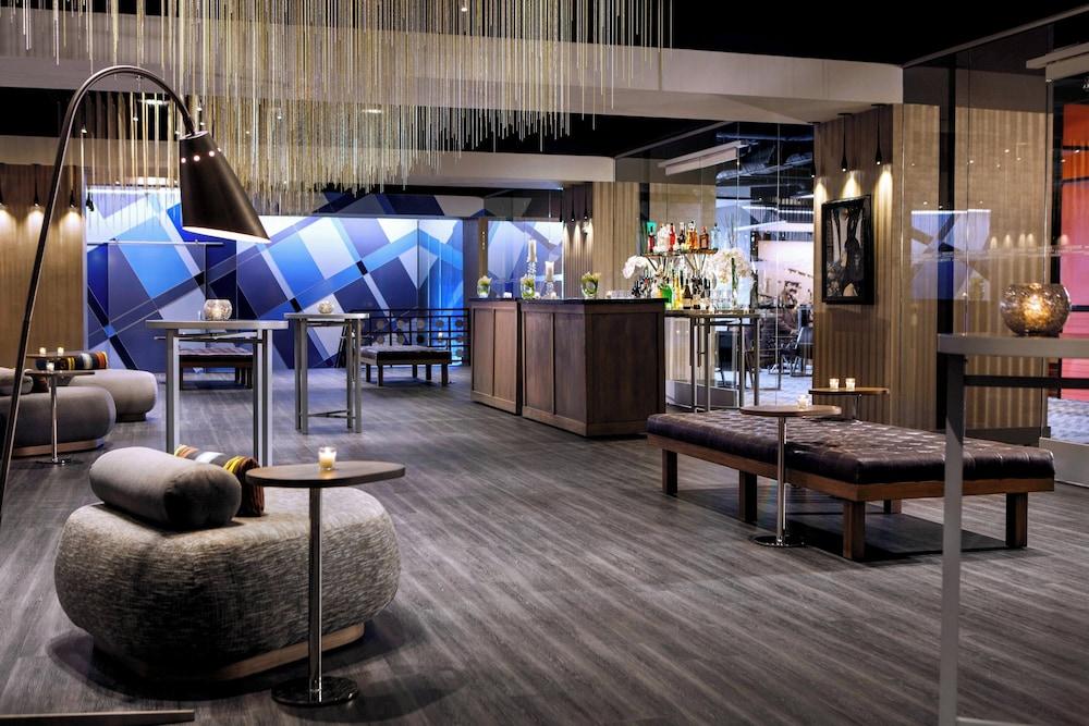 Renaissance Reno Downtown Hotel & Spa photo 3