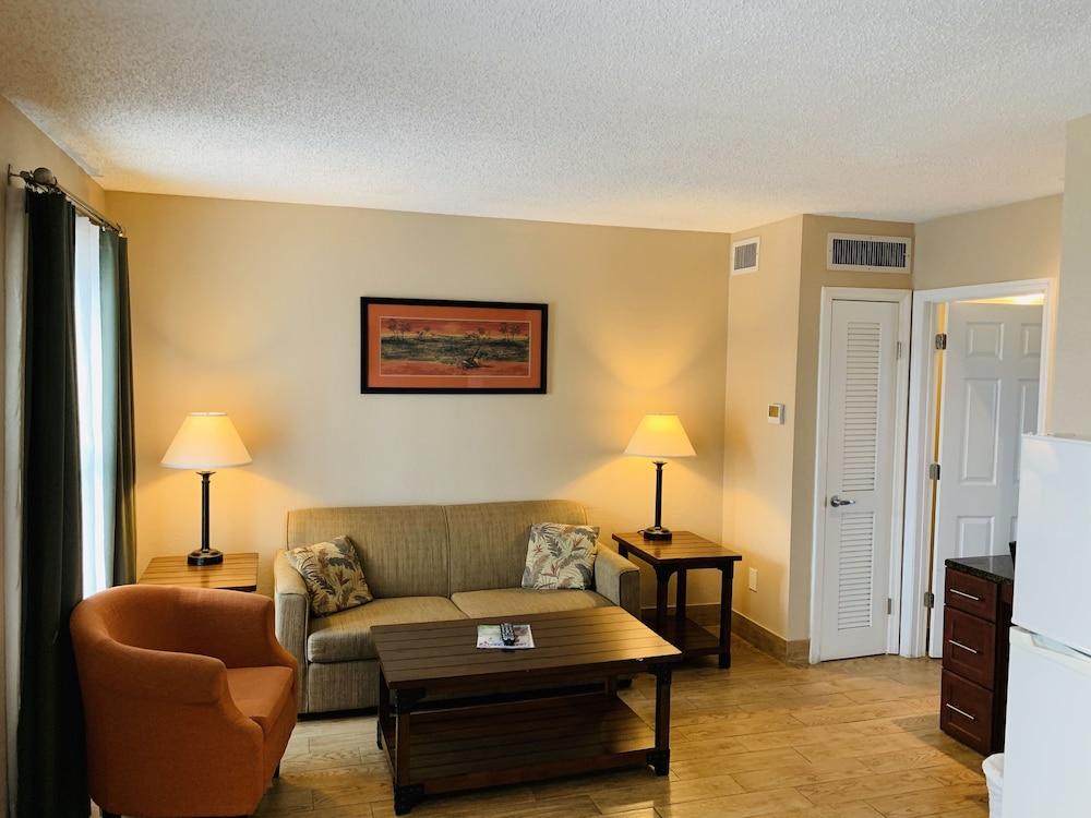 Inn on the Gulf photo 11