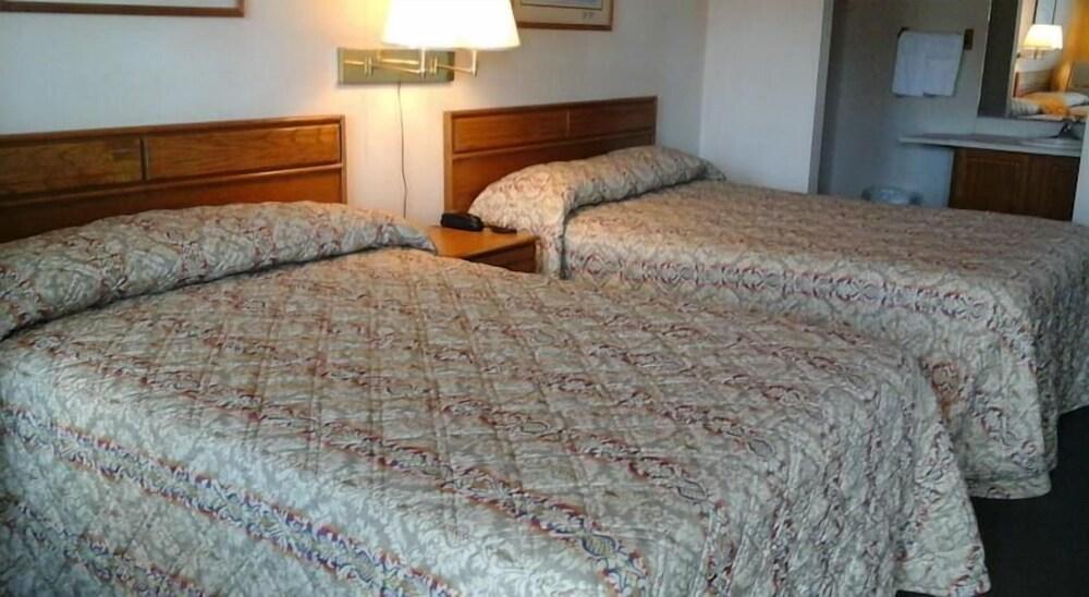 Royal Inn photo 14