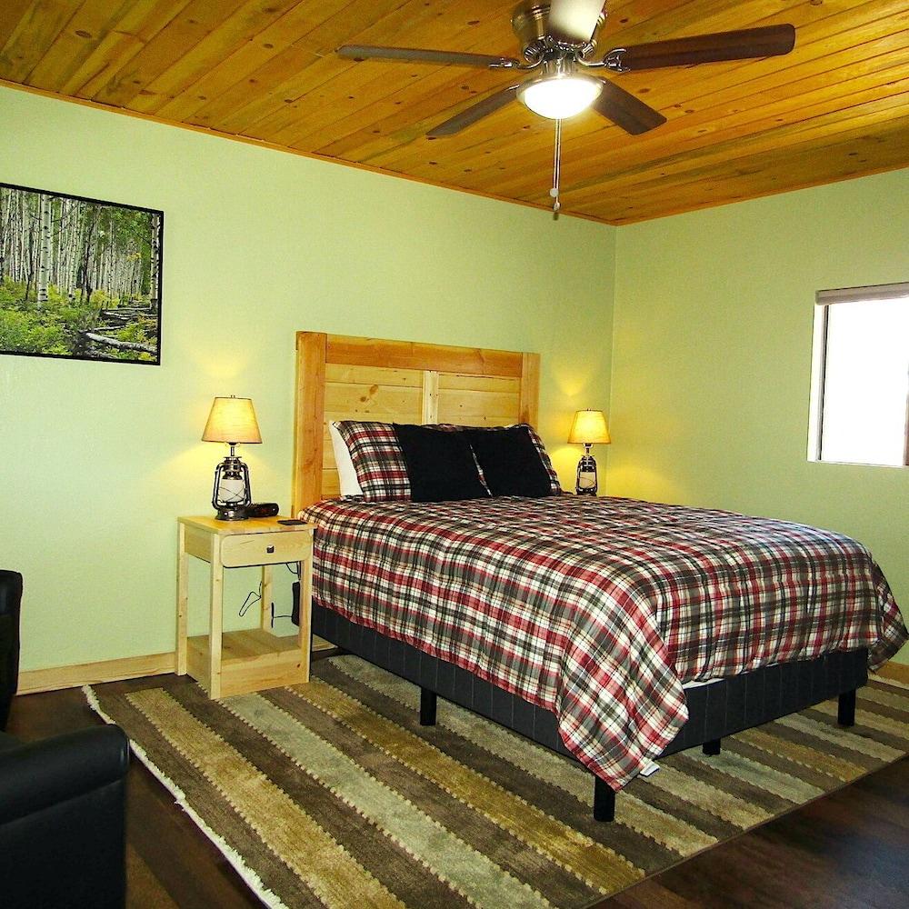 Rusty Buck Inn photo 46