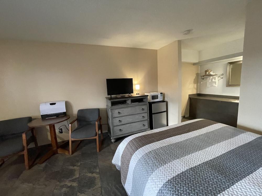 Scottish Inns Osage Beach photo 55