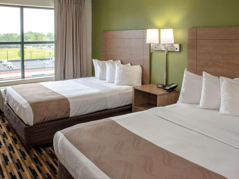 Quality Suites Lake Wright - Norfolk Airport photo 4