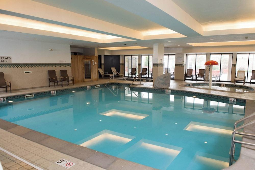 Courtyard by Marriott Erie photo 24
