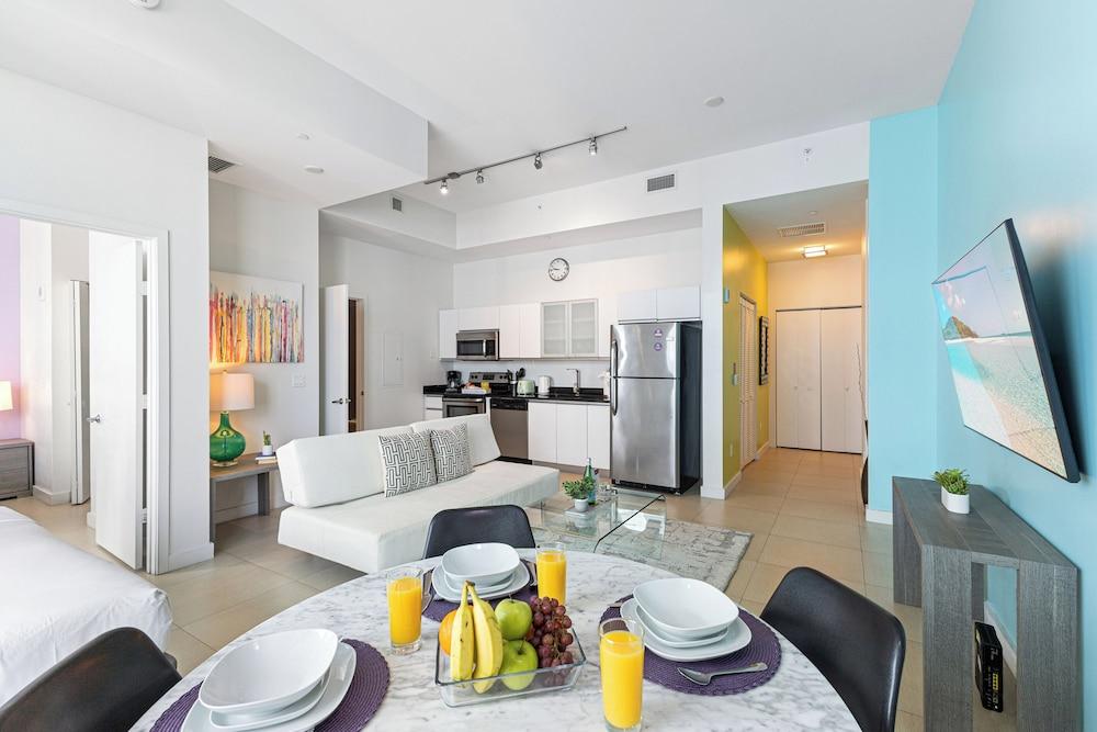 Dharma Home Suites Miami at Monte Carlo photo 80