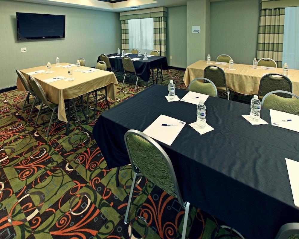 Holiday Inn Express & Suites Maumelle - Little Rock NW by IHG photo 53