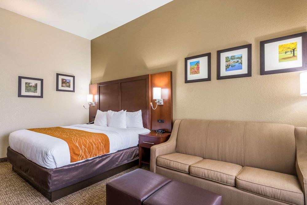 Comfort Inn & Suites Dayton North photo 5