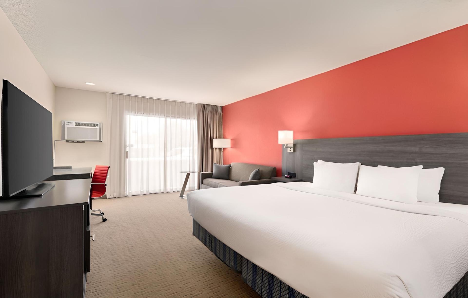 Ramada by Wyndham Tucson Airport photo 34