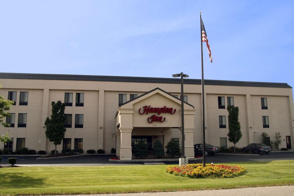 Hampton Inn South Haven photo 29