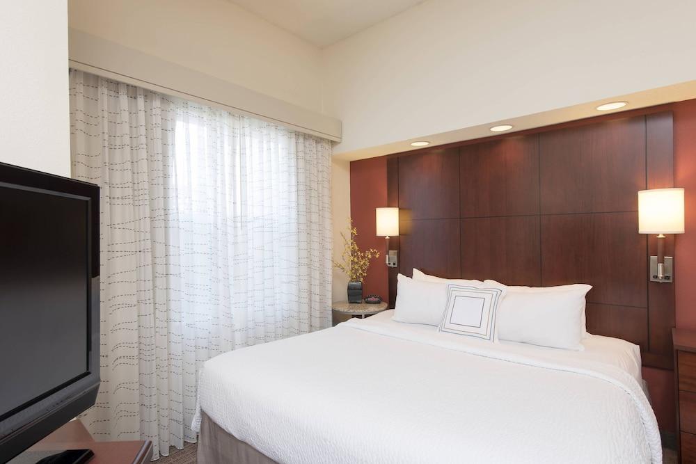 Residence Inn Marriott Moline photo 7