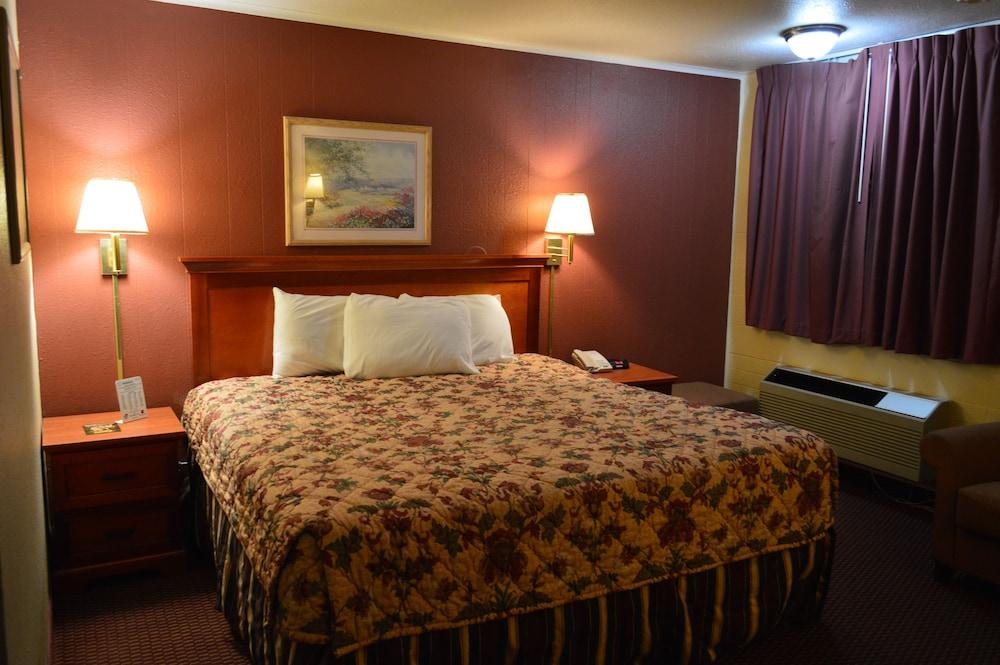 Economy Inn photo 6