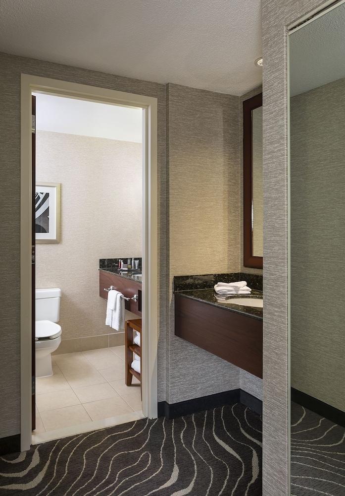 Marriott Rochester Mayo Clinic photo 23