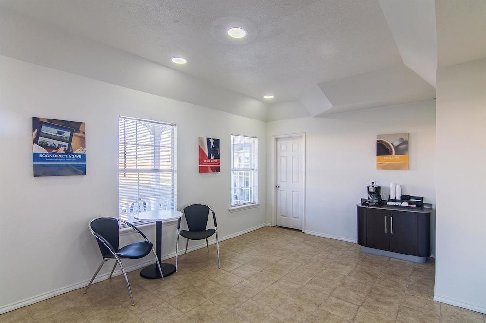 Motel 6 Paris, TX photo 9