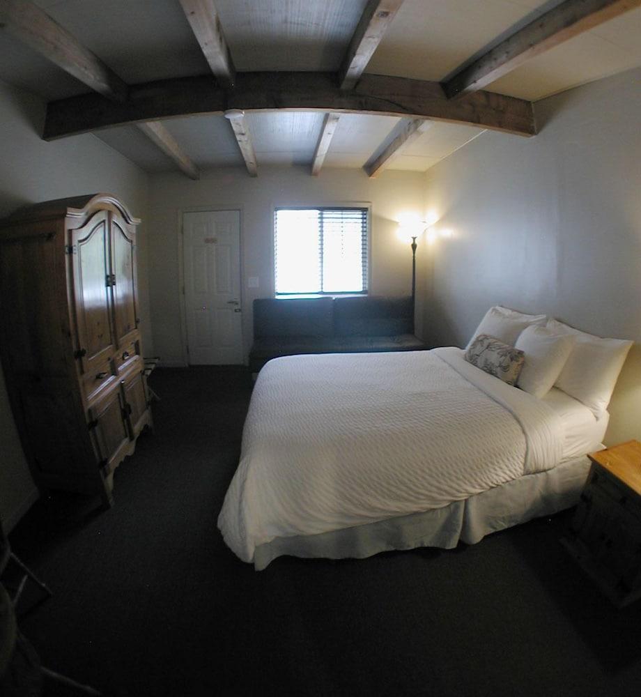 Lucia Lodge photo 11