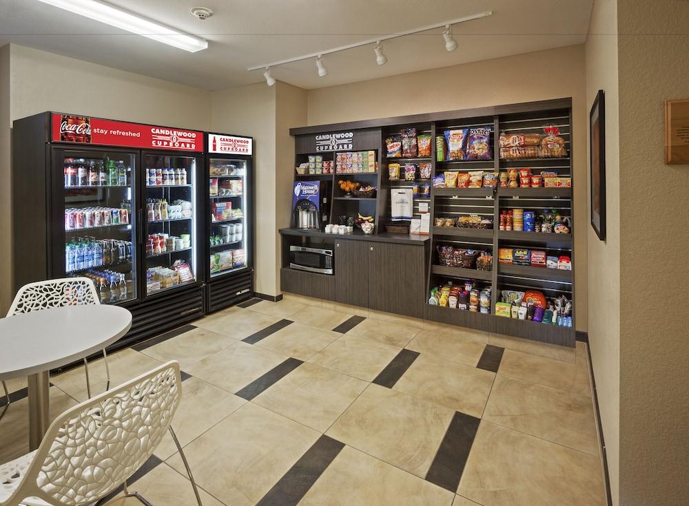 Candlewood Suites Memphis East by IHG photo 27