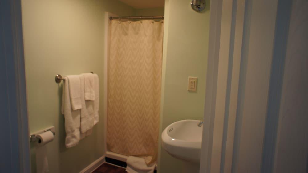 Atlantic Sands photo 32