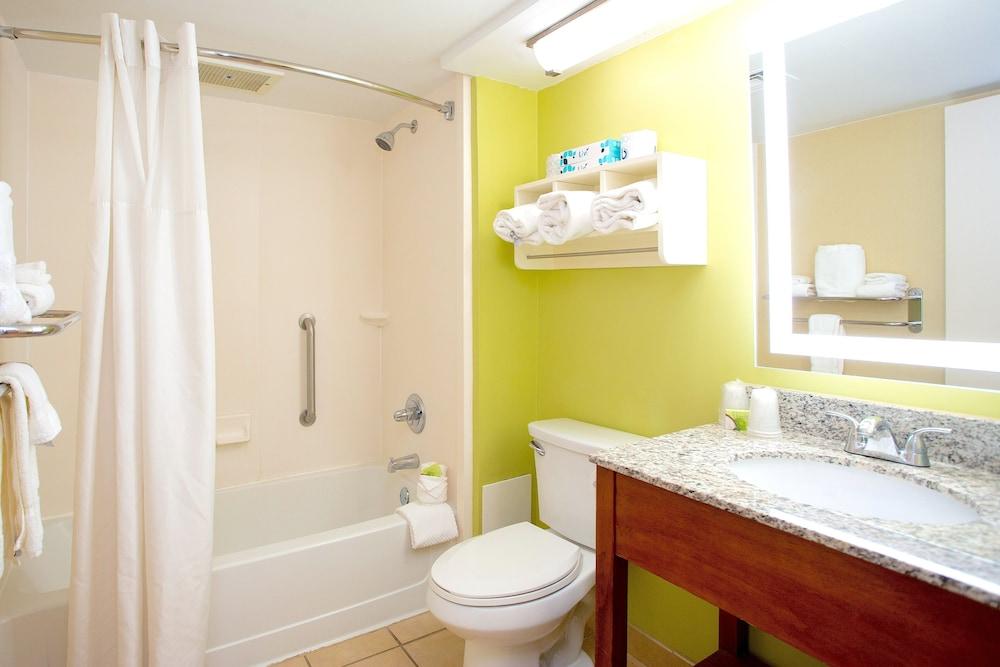 The Barclay Towers Resort Hotel photo 30