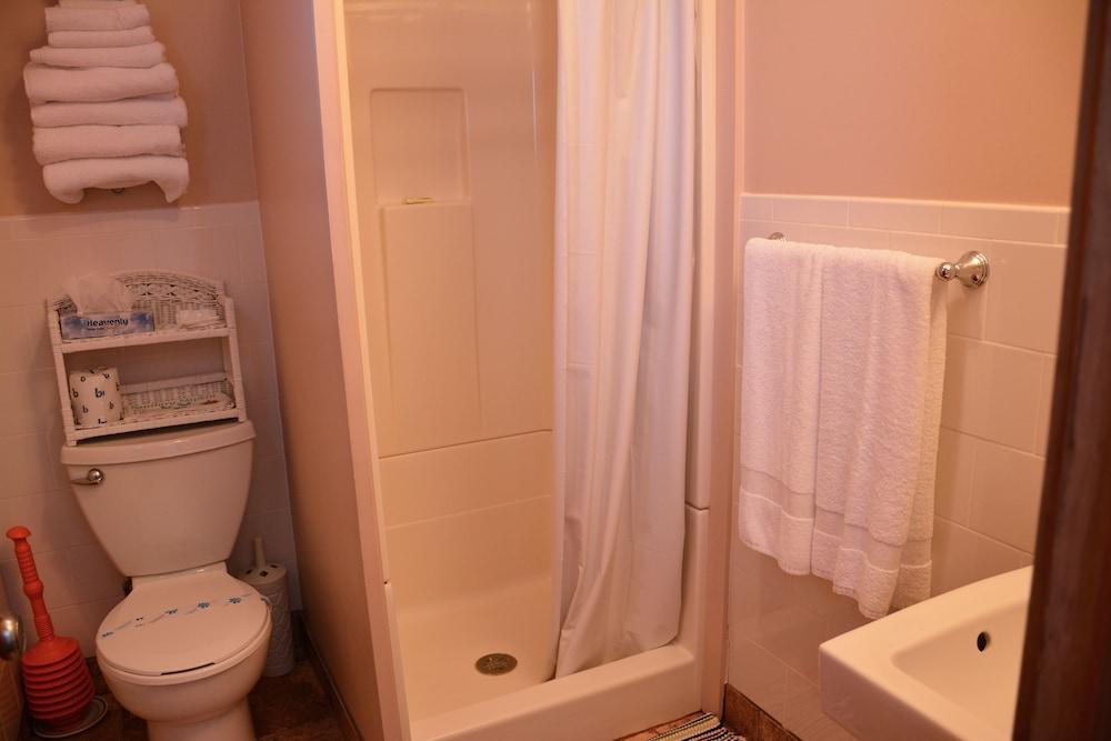 Echo Motel & Oceanfront Properties photo 30