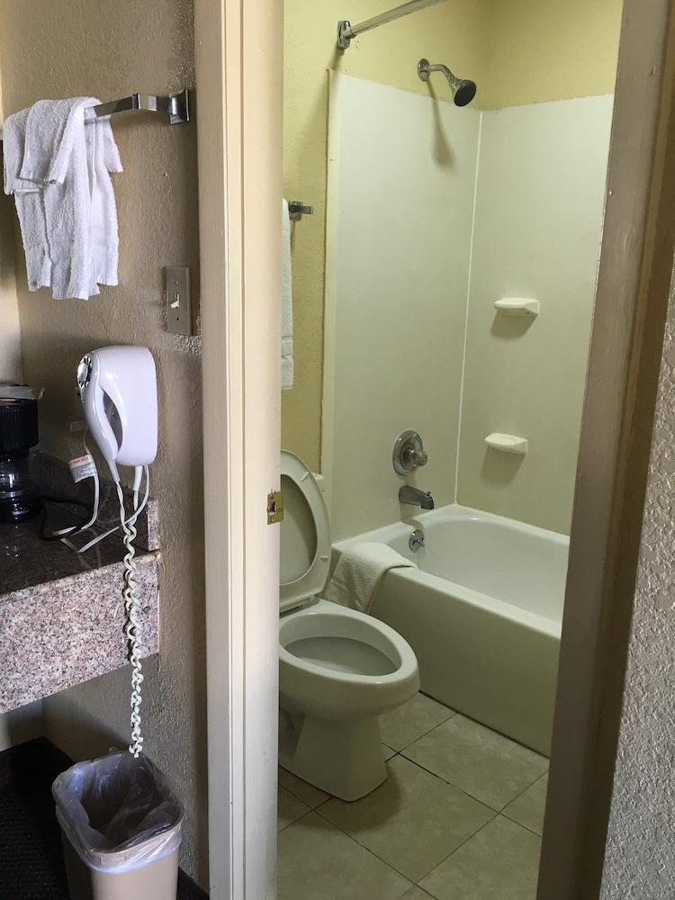 Travel Inn photo 2