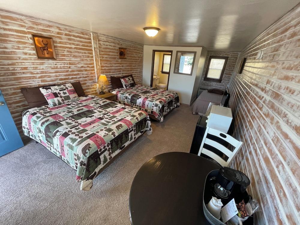 El Rancho Motel photo 13