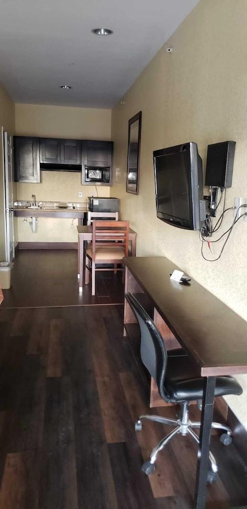 Highlands Suites photo 9