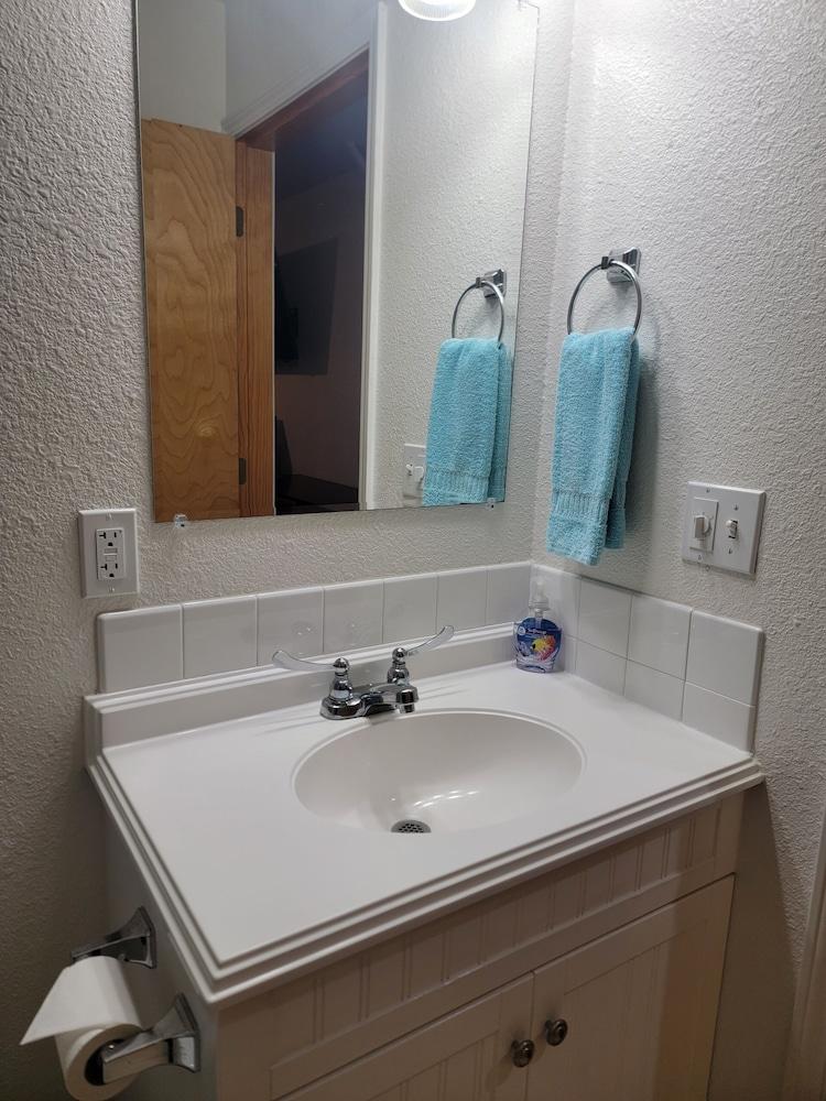 Eagle Bay Inn photo 16