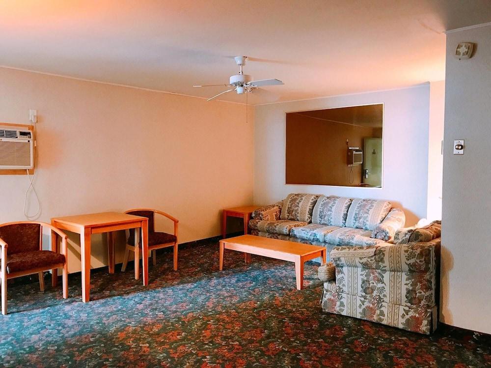Appletree Inn photo 17