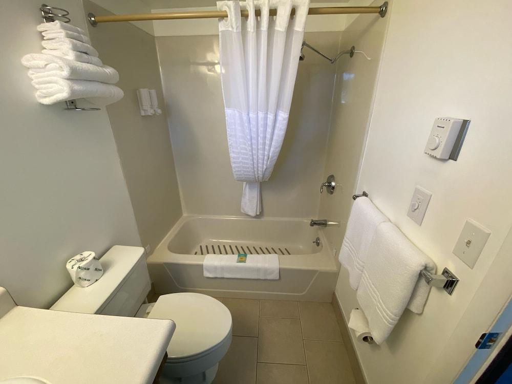 Waterway Inn photo 25