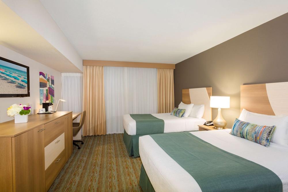 Best Western Plus Atlantic Beach Resort photo 27