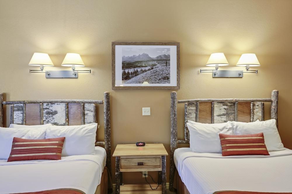 Headwaters Lodge & Cabins at Flagg Ranch photo 45