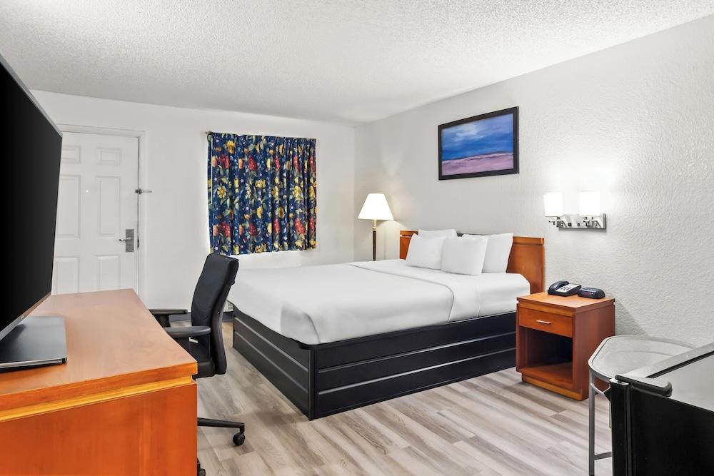 Homestay Inn & Suites photo 15