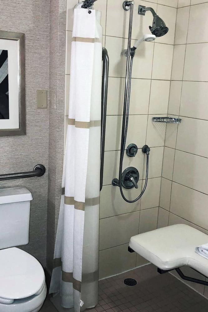 Marriott Rochester Mayo Clinic photo 25