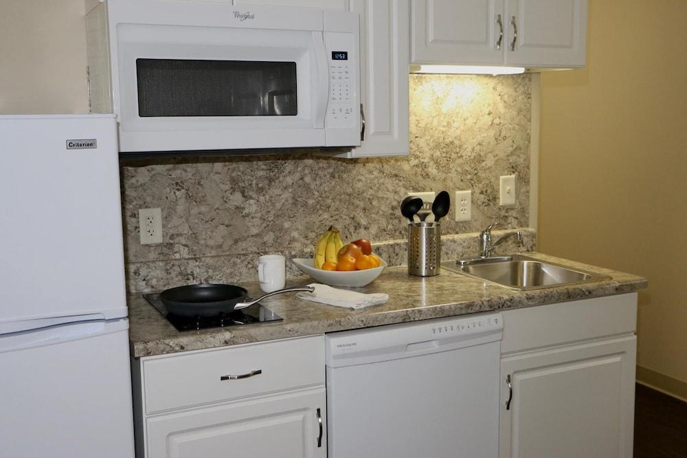 Klopfenstein Inn and Suites photo 9