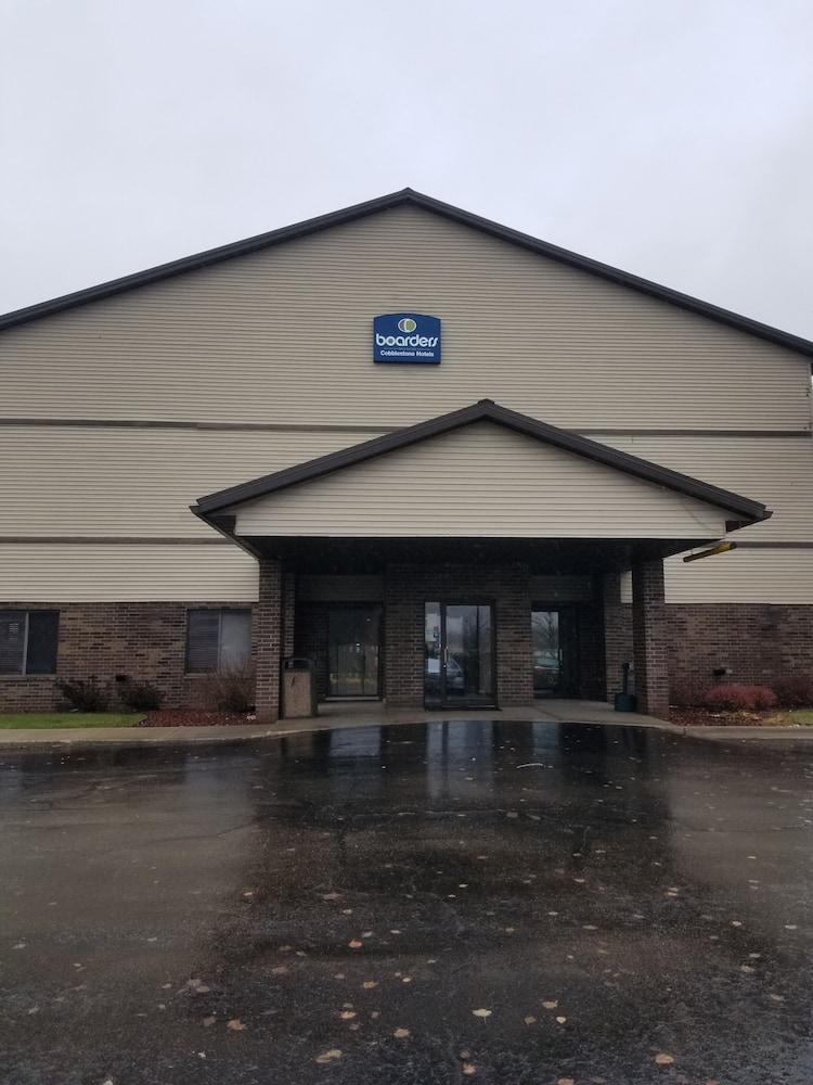 AmericInn by Wyndham Columbus Wisconsin photo 19